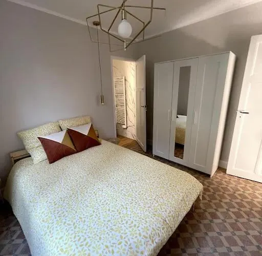 T2 En Rez-De-Villa - Stationnement Gratuit